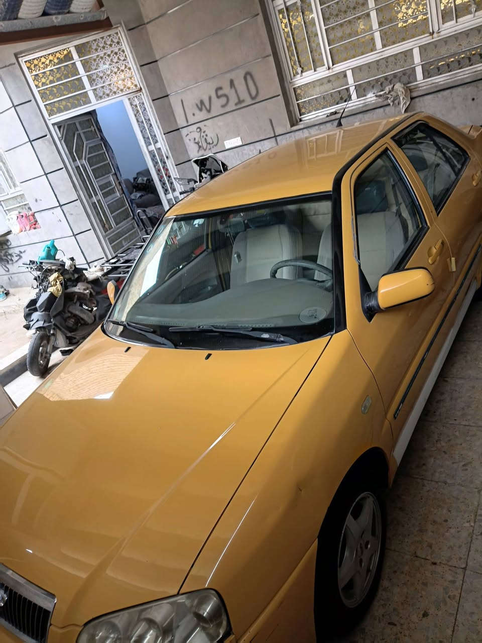 سلام عليكم شيري ٢٠١٠
رقم بغداد انكليزي سنويه لل٢٩ هزه جديد مصفر هيئه غرامات 
صدر نص عمر والمكينه بيها ضعف تبريد تدفئه كله شغال 
سعر (٣٠) وقابل للتفاوض المكان بغداد العبيدي الرئاسه 
رقم ***********
