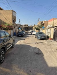 دار 100 متر للبيع  5 في 20 طابق واحد يحتوي على غرفة ومطبخ واستقبال وحم...