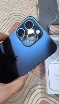 آيفون ١٥ برو ماكس • ٢٥٦ • بطاريه ٨٦٪