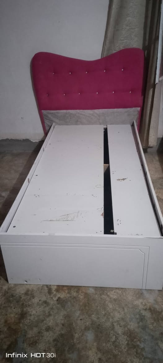 جرابي عدد 2 للبيع
سعر الوحده 45 مع نقل داخل كركوك 
اتصال ***********

