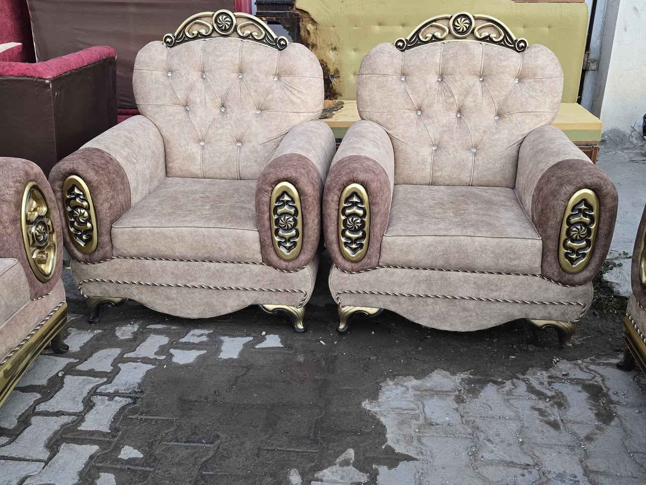 العنوان ديالى بلدروز الشارع العام مقابل بانزين خانه الحكوميه مجاور المحكمه معمل قنفات جود
البيع نقد وقسط 
***********
***********
ابو جود 
العنوان ديالى بلدروز الشارع العام مقابل بانزين خانه الحكوميه مجاور المحكمه معمل قنفات جود
