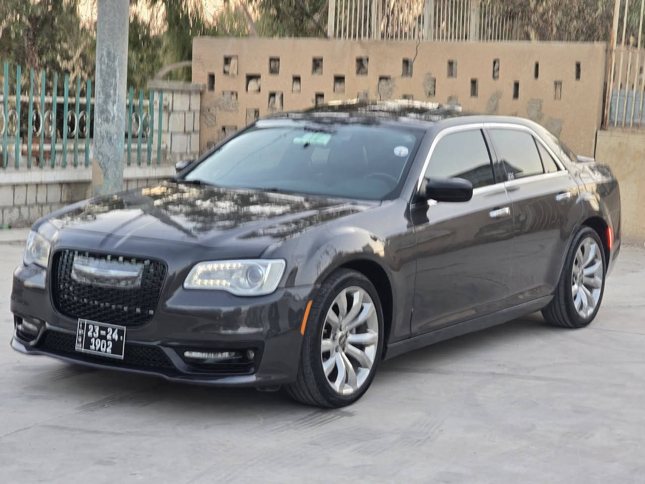 براوة 
2016
فووول بانؤراما 
بةردة جلد 
شاشة گةورة 
بئ مةسرف 
4تايةو ويلي لؤك 
كؤدي هةية 
سعري 80مةجاليكي كةم 
شوين كةلار 
***********
