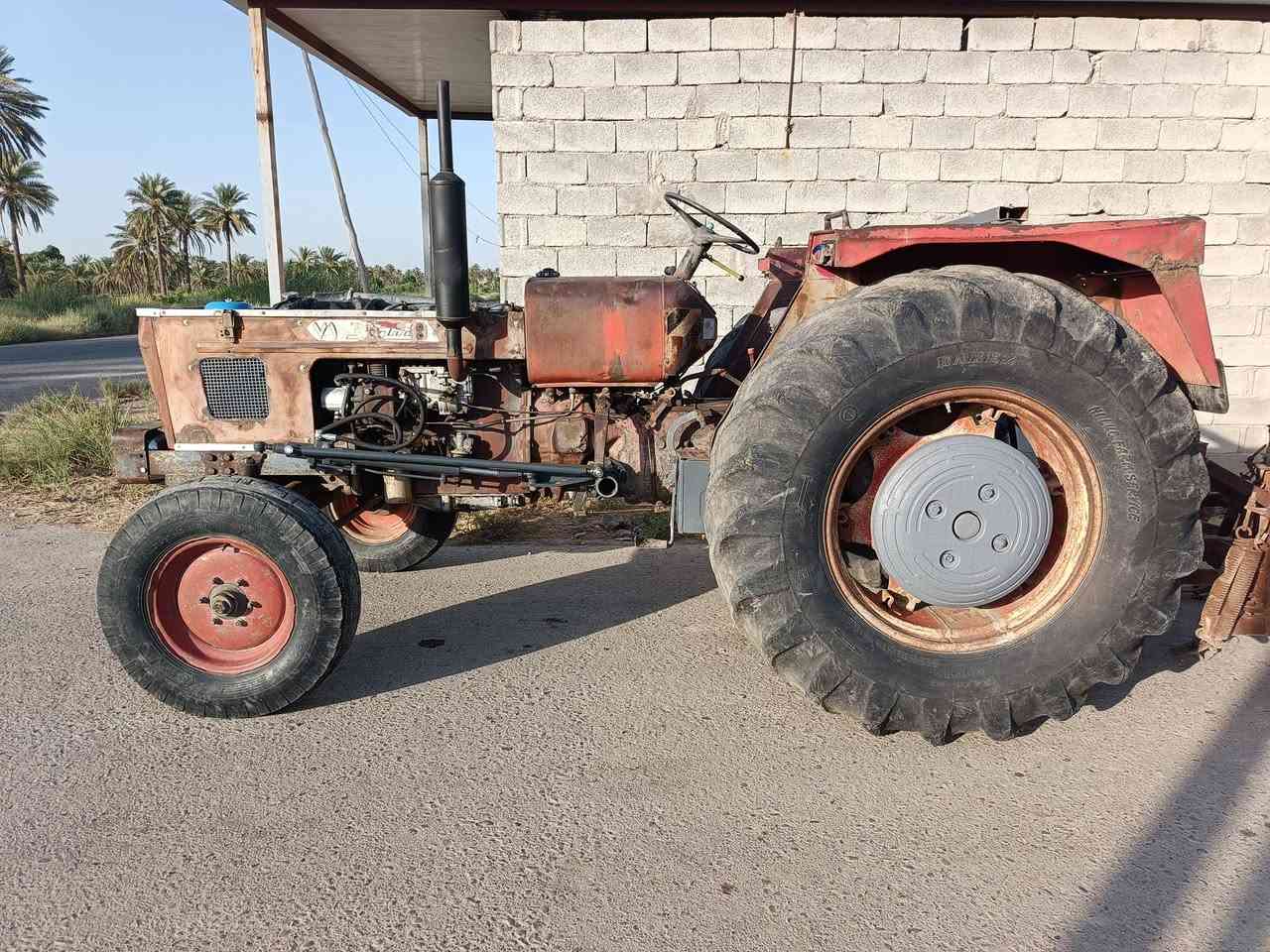 عنتر 89 سنويه بدون تحويل كير محرك هايدروليك كفاله عامه ستيرن بور تاير 30 نص عمر الكدام جدد ماوراها شي وحدها
مكان ديالى كنعان 
***********
 عنتر 89 سنويه بدون تحويل كير محرك هايدروليك كفاله عامه بريك دهن ستيرن بور تاير 30 نص عمر الكدام جدد ماوراها شي وحدها
