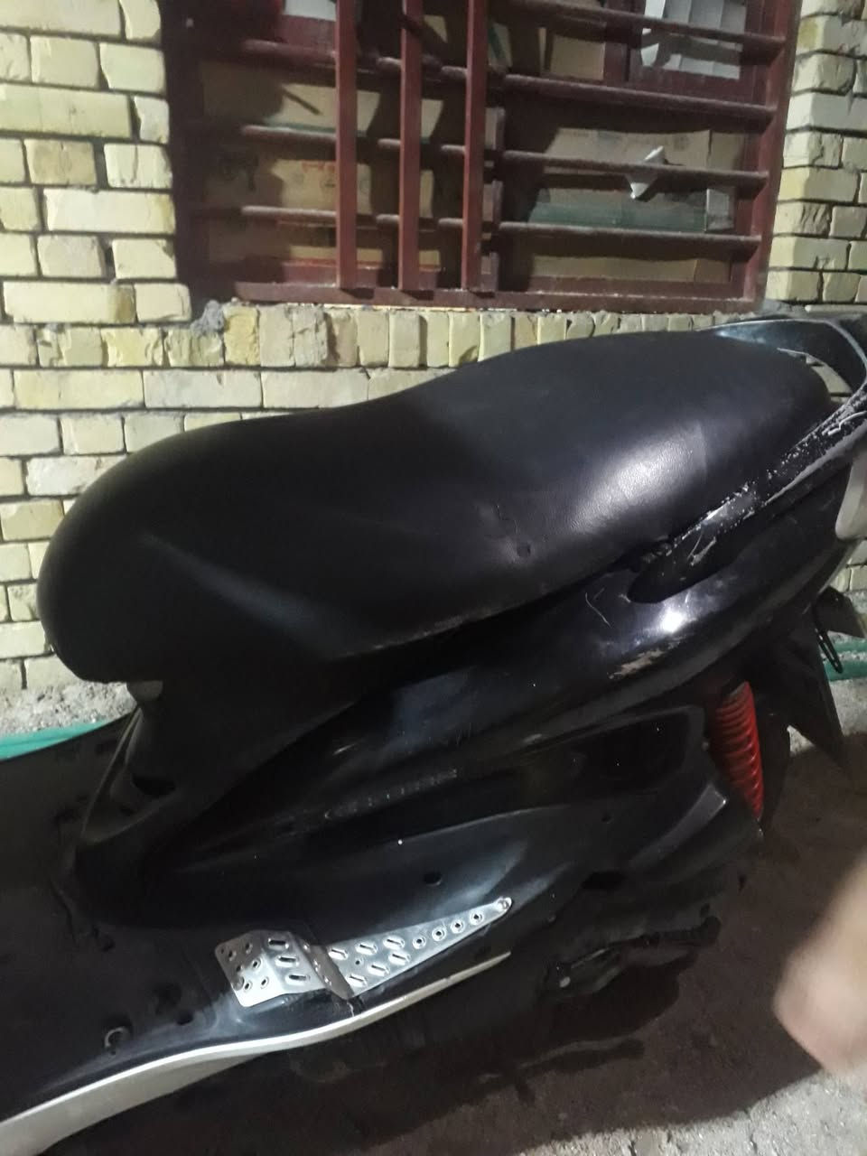 سلآم وعليكم  سكنس نثيه للبيع جاهز من كلشي نكر سلف توني مجفتها سرعتها ١٤٠ ما تذب عليها شي كلشي جديد بها سعرها ٦٥٠ وبيها مجال قضاء المدينه رقمي ***********
