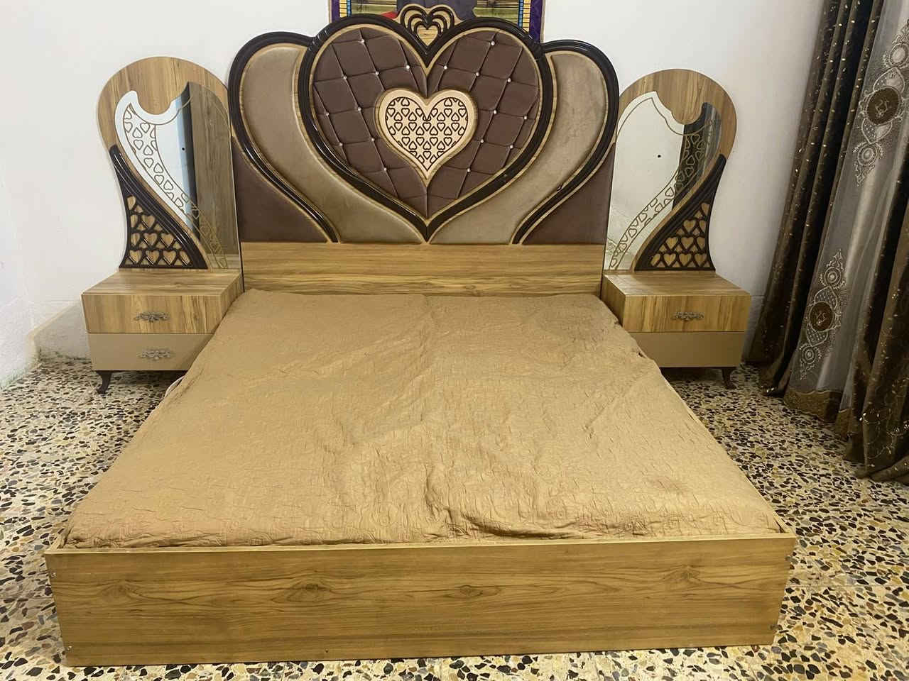 السلام عليكم غرفه للبيع تركيا نظافتها 100% المكان كربلاء التفاصيل على الرقم مكلفه بالنشر ***********
