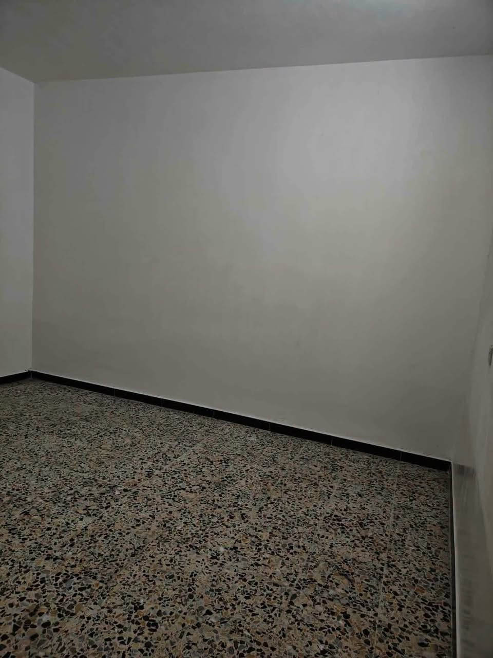 دار سكني • حي الجامعة • ١٠٠م