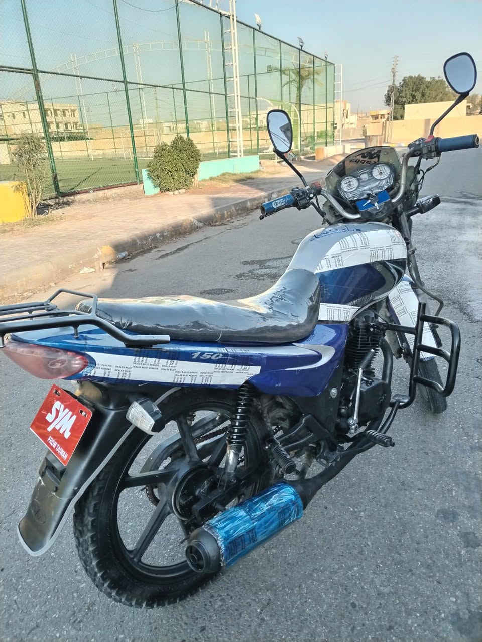 سايم للبيع موديل 17
كهربائياًت شغاله صلف + هندر 
نظافه ميحتاج اشرح..السعر 570بي مجال الطيبين 🤍
محرك ناعم وحلوو🤍
***********☎️
