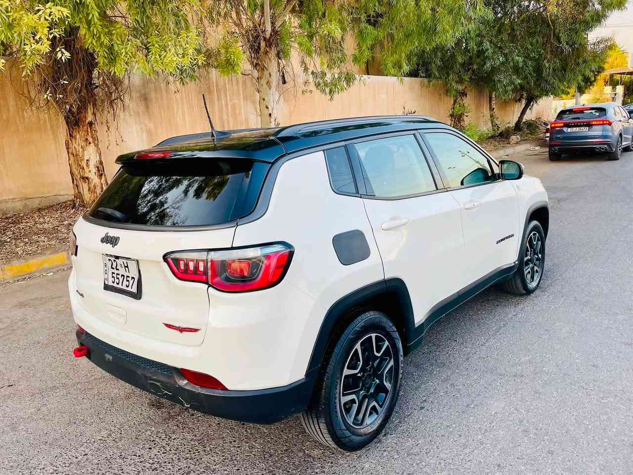 جيب كومباس 2019 فول مواصفات بس بؤنت صبوغ بدون دواخل سيارة بسمي سعر 122 عنوان أربيل 
***********
***********
وتسأب
