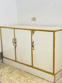 بوفيه • نظيفه • متر ونص