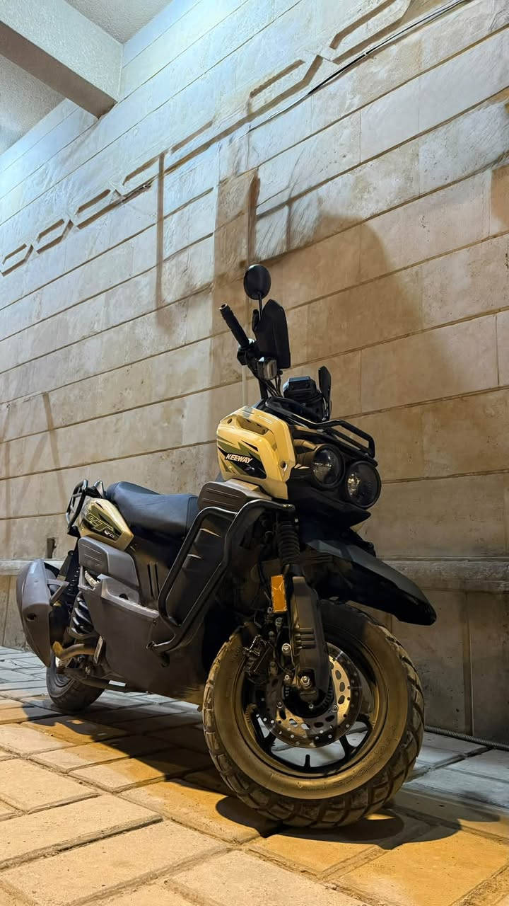دراجة للبيع Keeway 170cc.
المحرك 170cc، نظيف وشغله ممتاز، والكاربريتر نظيف والدراجة تشغيلها مرتب. ماشية فقط 11 ألف كم.

الكشر نظيف جداً ومرتبة وما بيها شخطات أو ضربات، وحالتها تبين بالفحص والتجربة.

الدراجة بعدها بضمان شركة عجلة الخليج، 

العيب الوحيد: الإشارة الخلفية بيها كسر ، غير هذا الدراجة ما بيها شي يُذكر.

رقم أربيل
الدراجة باسمي
تحويل ثاني يوم
فحص وتجربة للجادين

📞 ***********

السعر: مليونين و250 الف دينار
