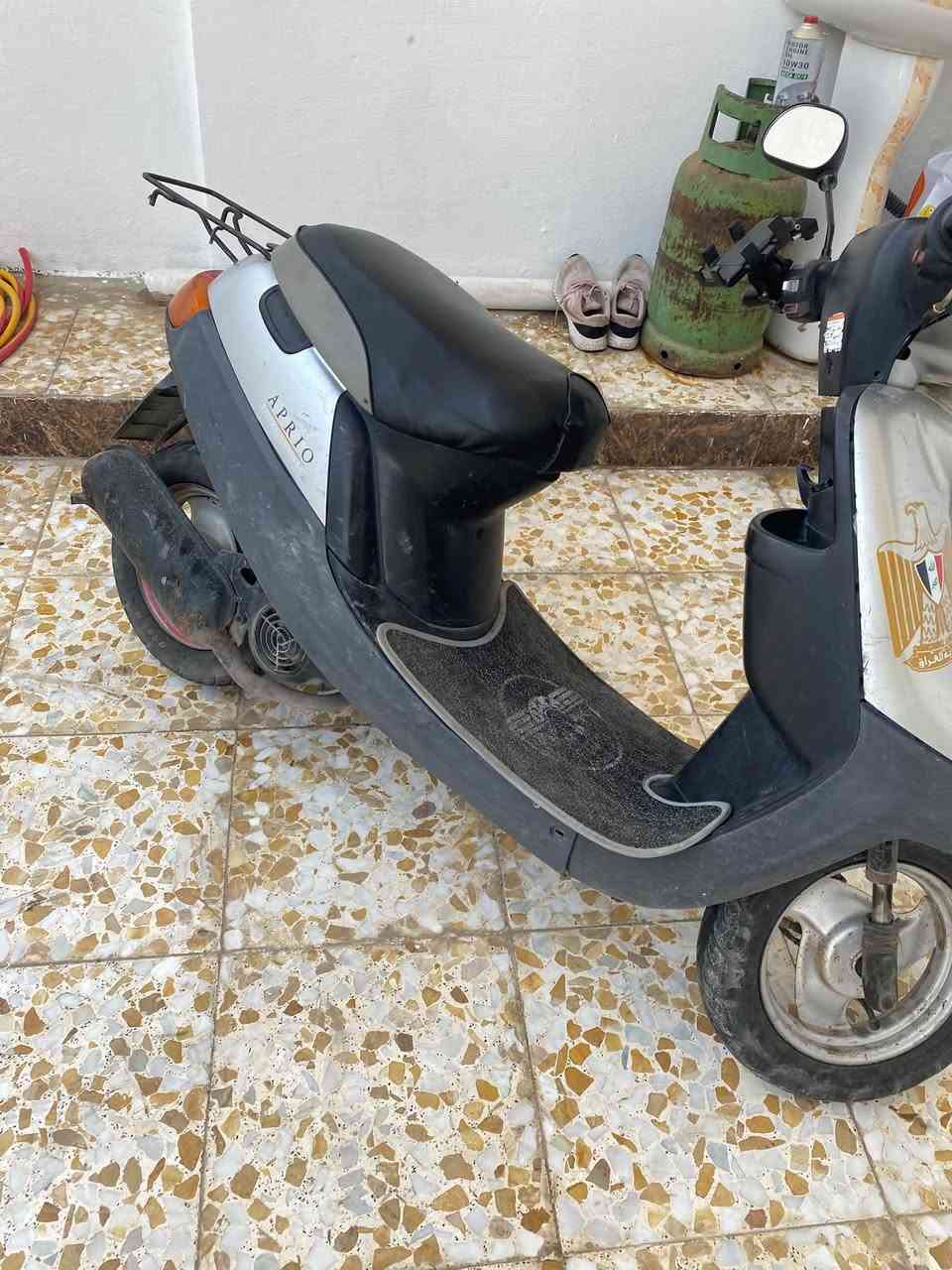 سلام عليكم ماطور بوتين للبيع ،مكينه معمره شاصي شرط كهربائيات بس يحتاجلهم باتري،المكان موصل جانب الايمن حي الهرمات ،السعر ٢٢٥ 
والي يحب يجي خاص او يتصل على رقم
***********
