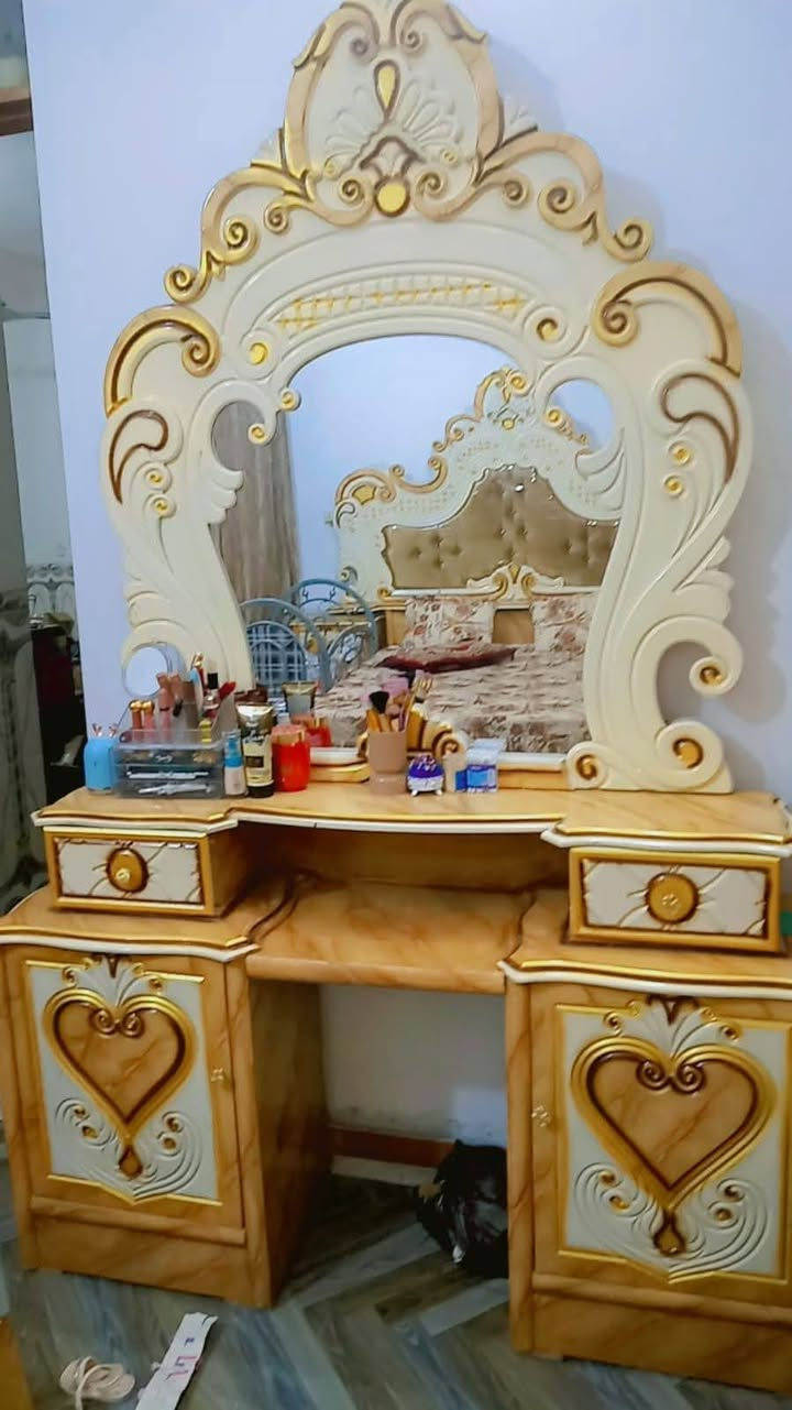 غرفه نوم عراقيه للبيع للاستفسار الاتصال على الرقم ***********
