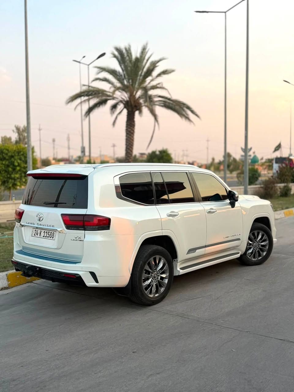 لاندكروز 2023
ليمتد vx شركة ساز درجة اولا
السعر 645$
لمواصفات معروفة 
كراسي تدفه وتبريد خزن ميموري كراسي لخلفيه كهرباء رادار امامي تحديد مسار 4 كامرات لبواب شفط 
لكيلومتر 80 الف
6سلندر تنفس طبيعي 
لعنوان كركوك
لموبايل
***********
