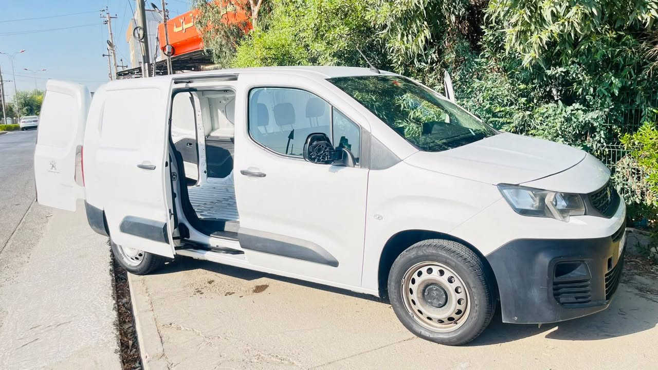 بیجۆ پارتنەر 
مودیل٢٠٢٣
٧٥هەزار رۆیشتیە بی سبوخ بی کێشەیە 
بۆ زانیاری زیاتر تێل بکە 
***********
ناو نیشان هەولیر
نرخ:١٦٨$مجال
