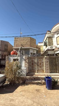 النجف حي النداء • ١٠٠م • طابق ونص