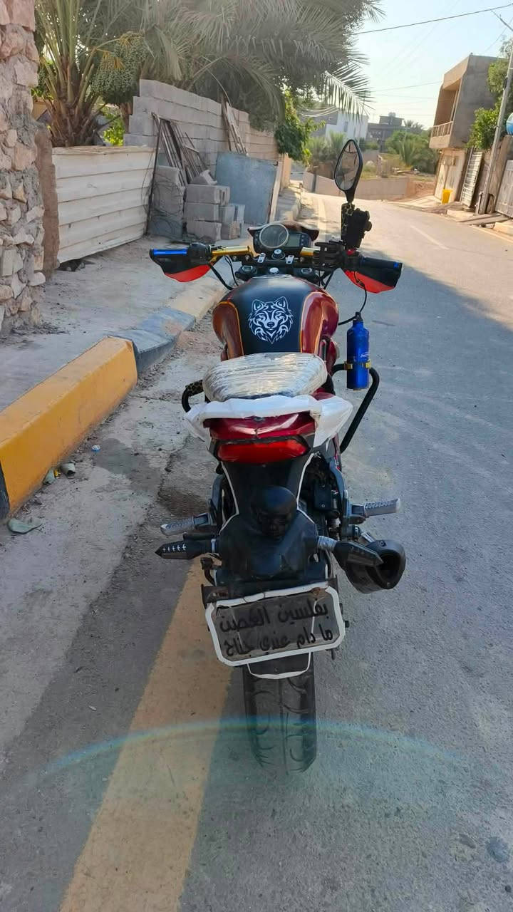 سلام عليكم ورحمة وبركاته من رخص لكروب  دراجة سايم بطحه موديل ١٣وراقه كامله دراجه كفله من محرك وكير بس بل تشغيل مزوره مراوس بيراني او بهيوشه وبيع ب ٥٥٠ مكان حديثه بروانه خاص موجود واتساب موجود ***********
