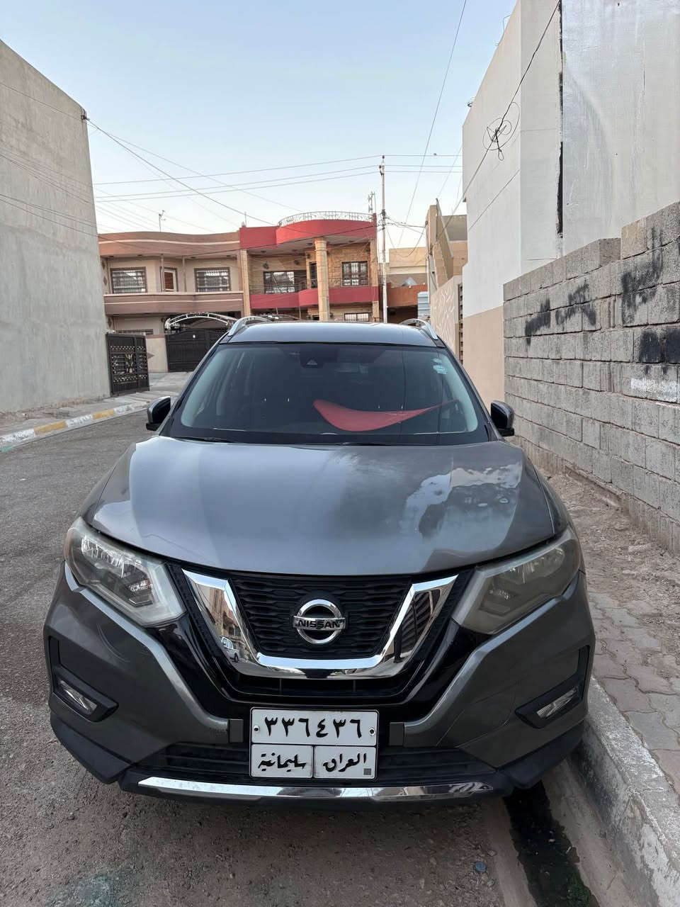 🚨🚨🚨
نيسان روج 2020(sv)

كل المواصفات ال sv شغاله
المواصفات:
محرك 2.5 4 سلندر
eco mode
sport mode
auto stop
abs
مقاعد تحريك كهربائي
تدفئة للمقاعد الامامية
بصمة
دخول ذكي
كاميرا خلفية
كاربلاي....الخ

السيارة ب اسمي وبيها بطاقة بنزين ايضاً

ضرر السيارة جامرلغ سايق وسكن صبغ
+البونيد هم صبغ بس الضرر فقط جامرلغ سايق وسكن البونيد مطعوج وصابغينه
+باب خلف السكن بيها طعجة ماطور ضرب السياره ومامتصلح

الايرباك مطاك
كير ومكينه بلادي
السيارة رقمها اربيل

السعر 150 ورقة وبيها مجال ان شاء الله
*********** كركوك, العراق
