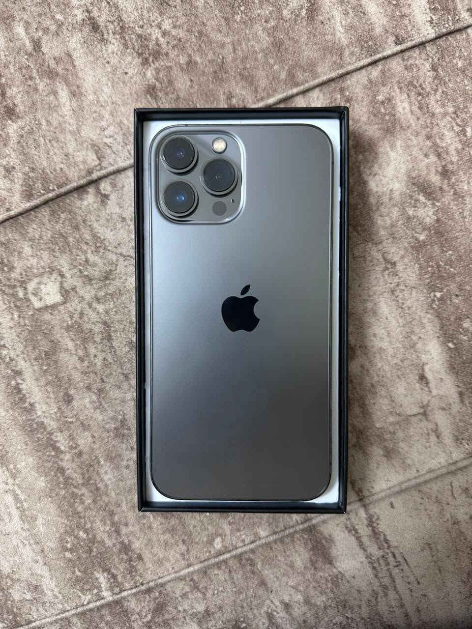 ايفون 13 برو ماكس • ٥١٢ • بطارية ٩٣