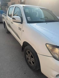 هايلوكس • ٢٠١١ • كفاله عامه