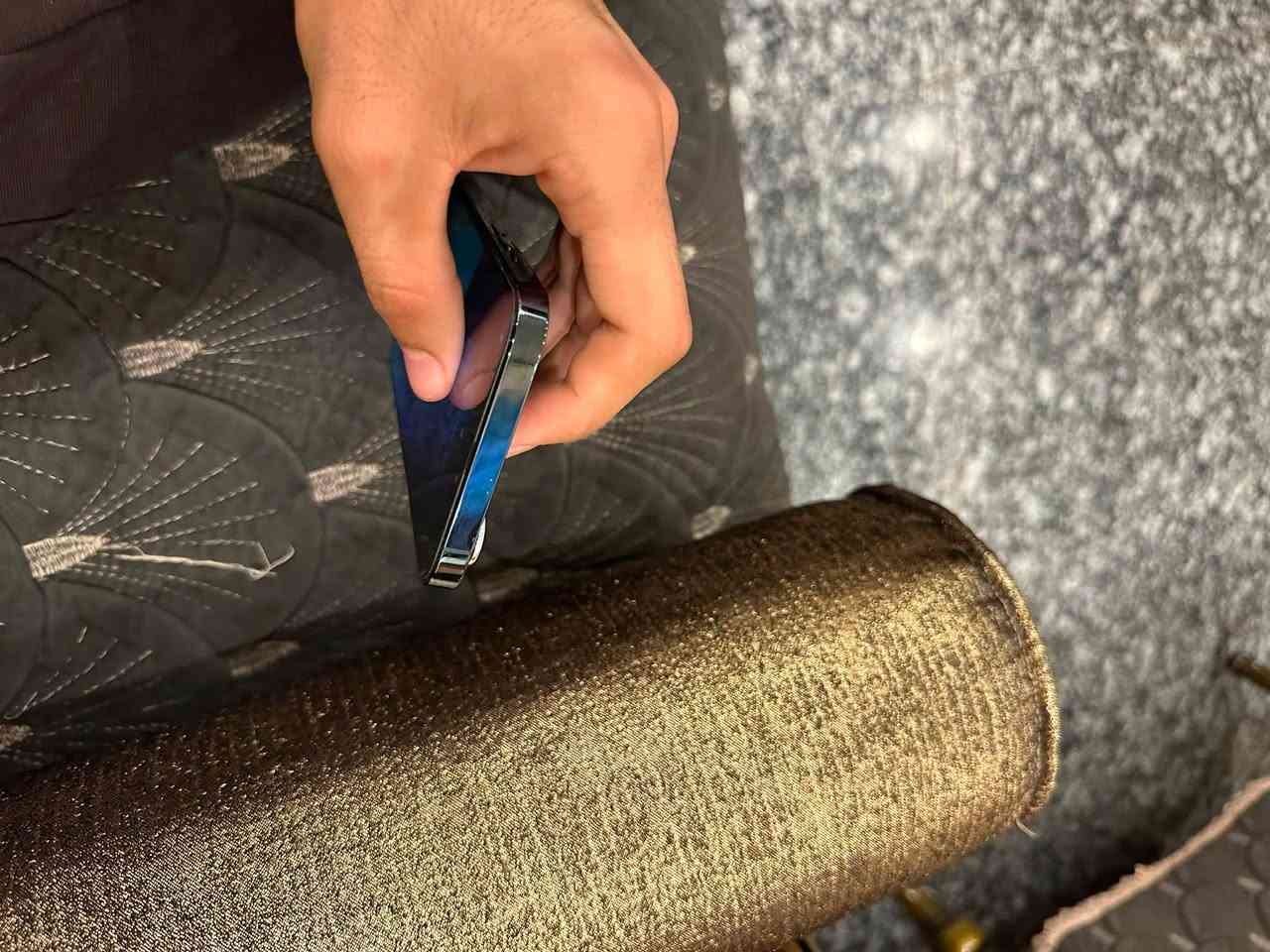 جهاز ١٢ برو ماكس للبيع ذاكره٢٥٦ جهاز امريكي جهاز زلغ مابيه جهاز جديددد ما مفتوح بطاربه فحص حاسبه تقره ٩٤ جديد كلش للبيع مستعجل عليه سعر ٤٥٠ بيع او مراوس  متواجد خاص ار واتساب *********** بي واتساب  بيع او مراوس  مكان بغداد
