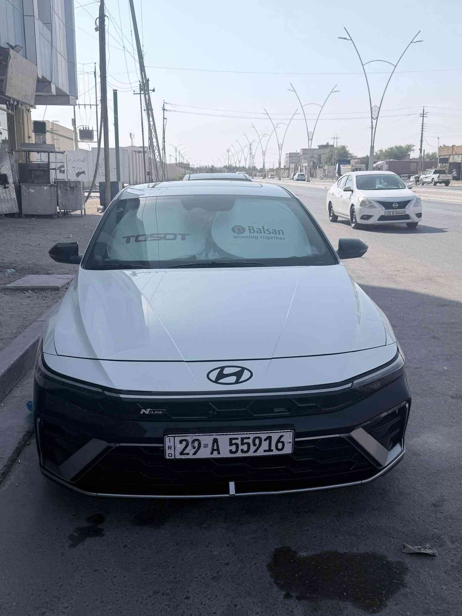 الانترا ٢٠٢٤ان لاين السياره كلين مابيها تبديل صور الحادث مرفقه وارد امريكي بيها الحادث الي داخله بي والمداكر الاماميه مسستمات رقم السياره كتاب شهداء باقيلها ٧اشهر وتتحول السعر ١٥٥رقم الهاتف ***********

نص مكتوب في الصور:
- 94 2:28
- العودة
- عالية الدقة
- 2 / 13