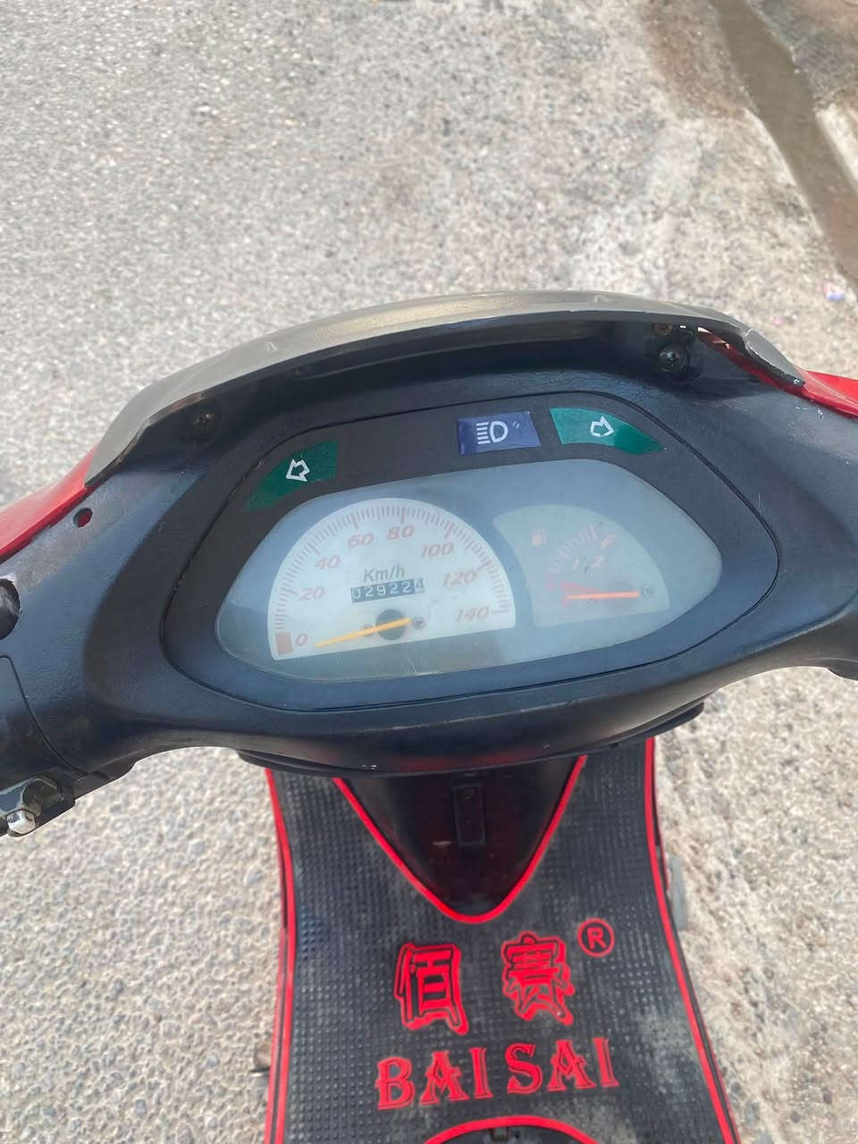 للبيع دراجه فراشه فحل 140 ✅

مكينه مامفتوحه ✅

سلف هندر شغالات   ✅

كهربائيات كلهه شغاله  ✅

دبلات خلفي امامي تايرات جدد✅ 

مكاني النجف كوفه حي ميسان  ✅

سعرها 380 وبيها مجال قليل  ✅ 

تواصل خاص او عل رقم  *********** ✅
