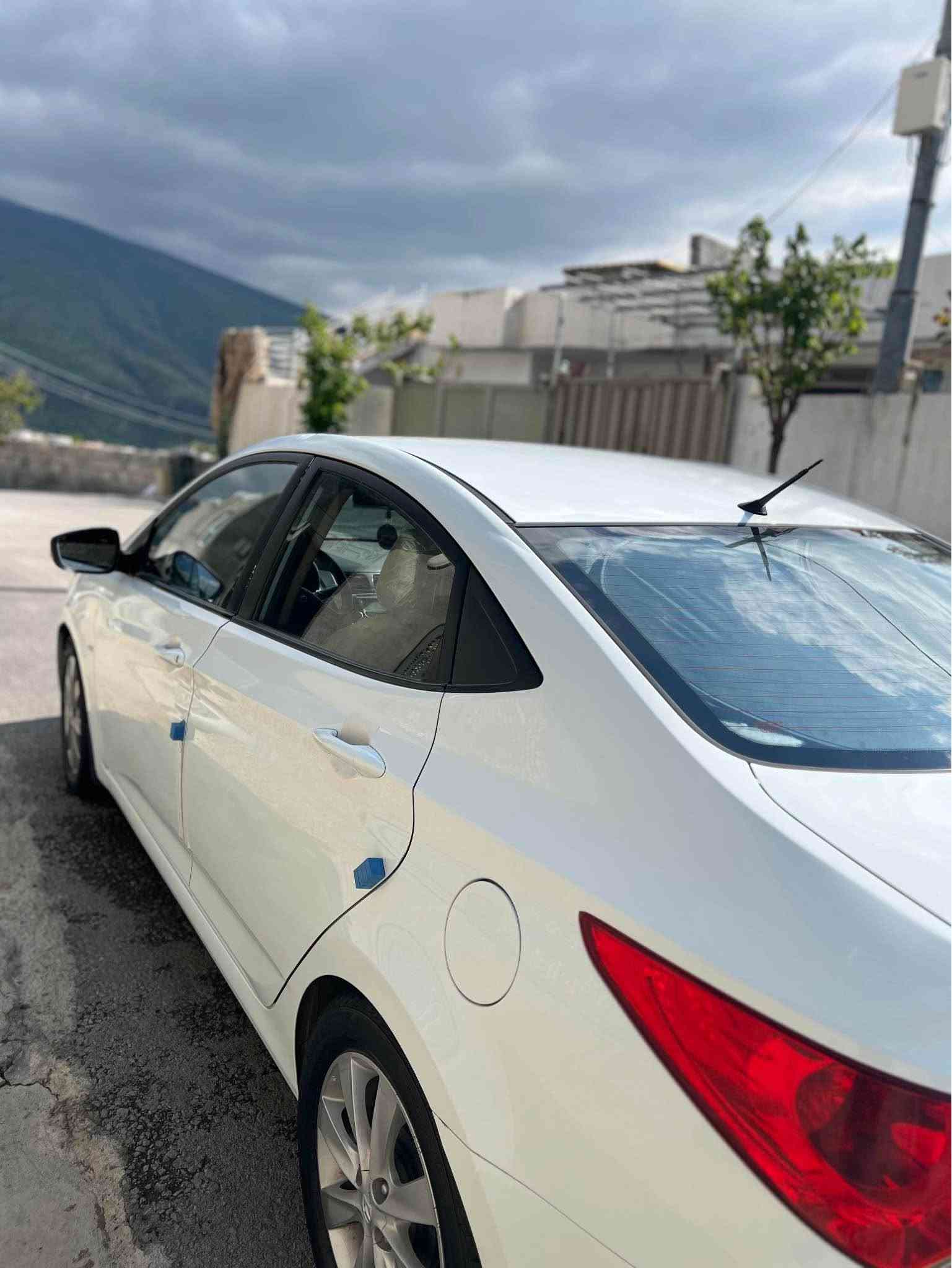 هۆندا ئەکسێنت 2012

بێ سبوخ
مەکینە گەورە 1.6L
گێڕ و مەکینە بەشەرت نە کرایتەوە
 150 هەزار کیلۆمەتر ڕۆیشتیە
سوکان ڤۆلیۆم
گێر تۆماتیک
تەبریت
سەیارەیەکی تا بڵێی جوانە

WhatsApp & vibar/ ***********
شوێن / سۆران أربيل, العراق
