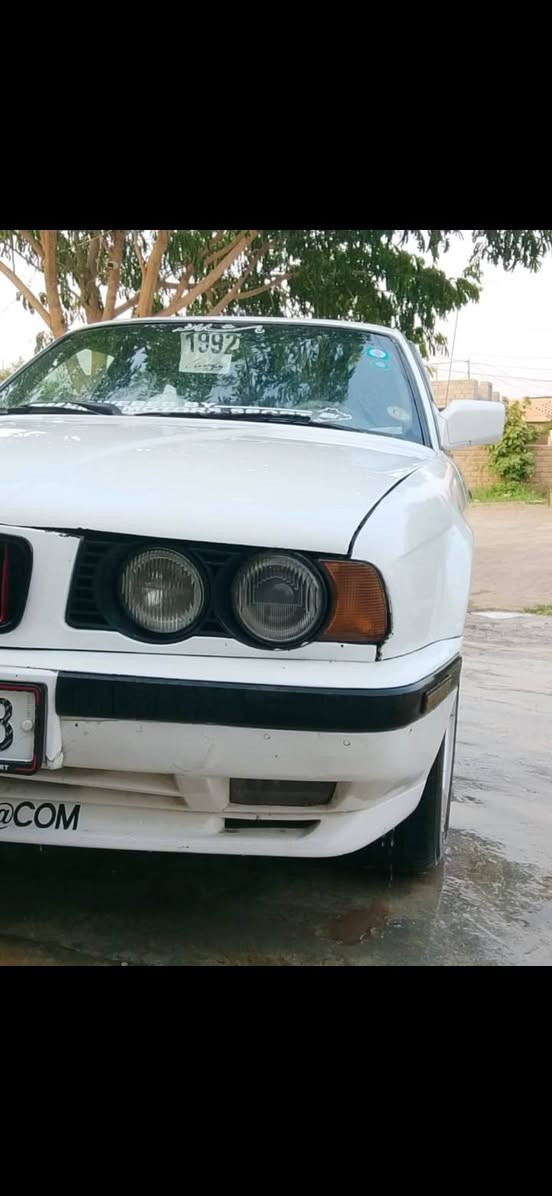 السلام عليكم BMW530 للبيع

محرك ٣٠ مفتوح
كير عادي
سيارة جاهزه محرك شرط كير شرط
تخم تاير جديد
اربع جام كهربائي
فتحة سقف طكتين شغال
شاشه+منظومة صوت كامله
سياره مكفولة من العيب الشرعي
شرط التحويل 
السعر ٤٢ وبيها مجال
للإستفسار الإتصال على الرقم ***********
