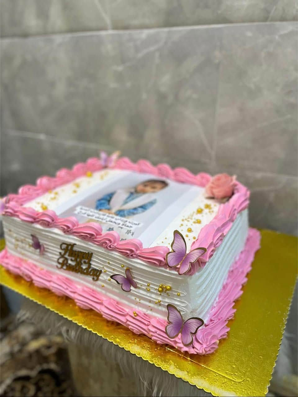 🎂✨ كيكنا يحلي كل مناسبة ويخليها أحلى 🤍
للطلب والاستفسار 📲 ***********توجد خدمه توصيل
