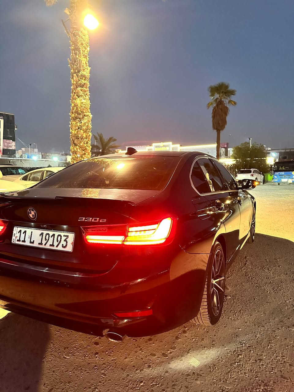 BMW e330 2021
لون اسود بغداد بأسمي 
1/1 فول للاخير
فتحة سقف
رادارات امامي خلفي جانبي
اوتو هولد
تحديد و المحافظه على المسار
مثبت سرعه
انظمة قياده SPROT/SPORT+/ELECTRIC/ADAPTIVE
اوتو ستارت/ستوب 
اوتو بارك اصطفاف ذاتي
تدفئة كشنات اماميه 
درگه هيتر 
تحكم تبريد خلفي منفصل
اضائه داخليه امبينت لايت
اناره بيدات الابواب خارجيه مع ترحيب اضائه على الارض ايضًا
و باقي المواصفات المعروفه
رقمها حلو و بغداد 
اي ضربه مابيها ضررها غرق بسيط للدوسه ووصلت تعمل وتسير كل كهربائياتها شغاله اي شي ممبدل بيها كل العقول مكفوله اي مسج ممشتغل بيها كلشي مابيها نقص 
مكانها بغداد زيونه 
السعر 22000 وبيها مجال 
***********
