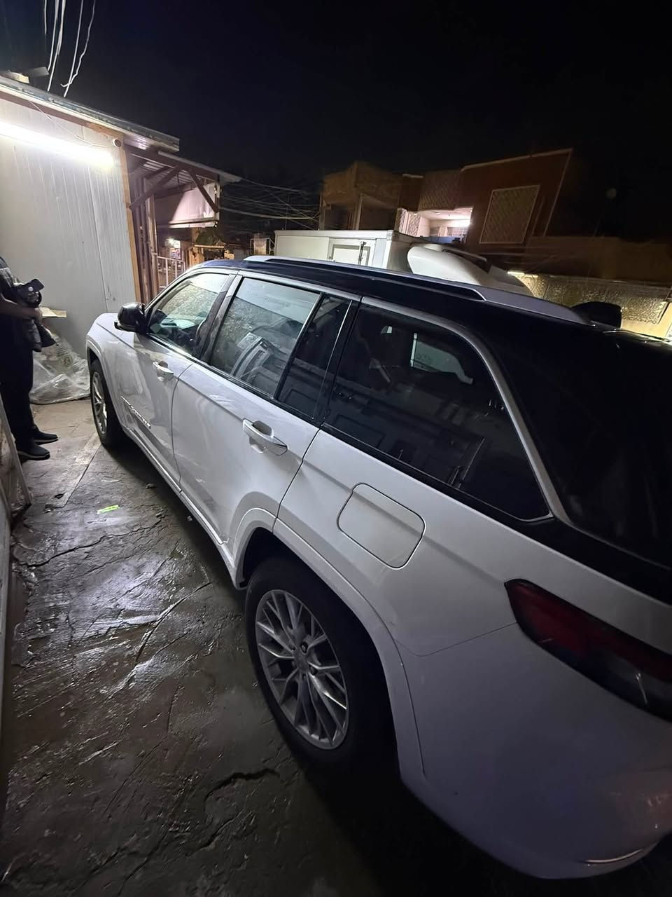 سلام عليكم جيب سومت لبيع مديل 22 فول ما صفات معروفه بيع او مروس حسب القناعه
بكان سياره بغداد الدوره 
***********
