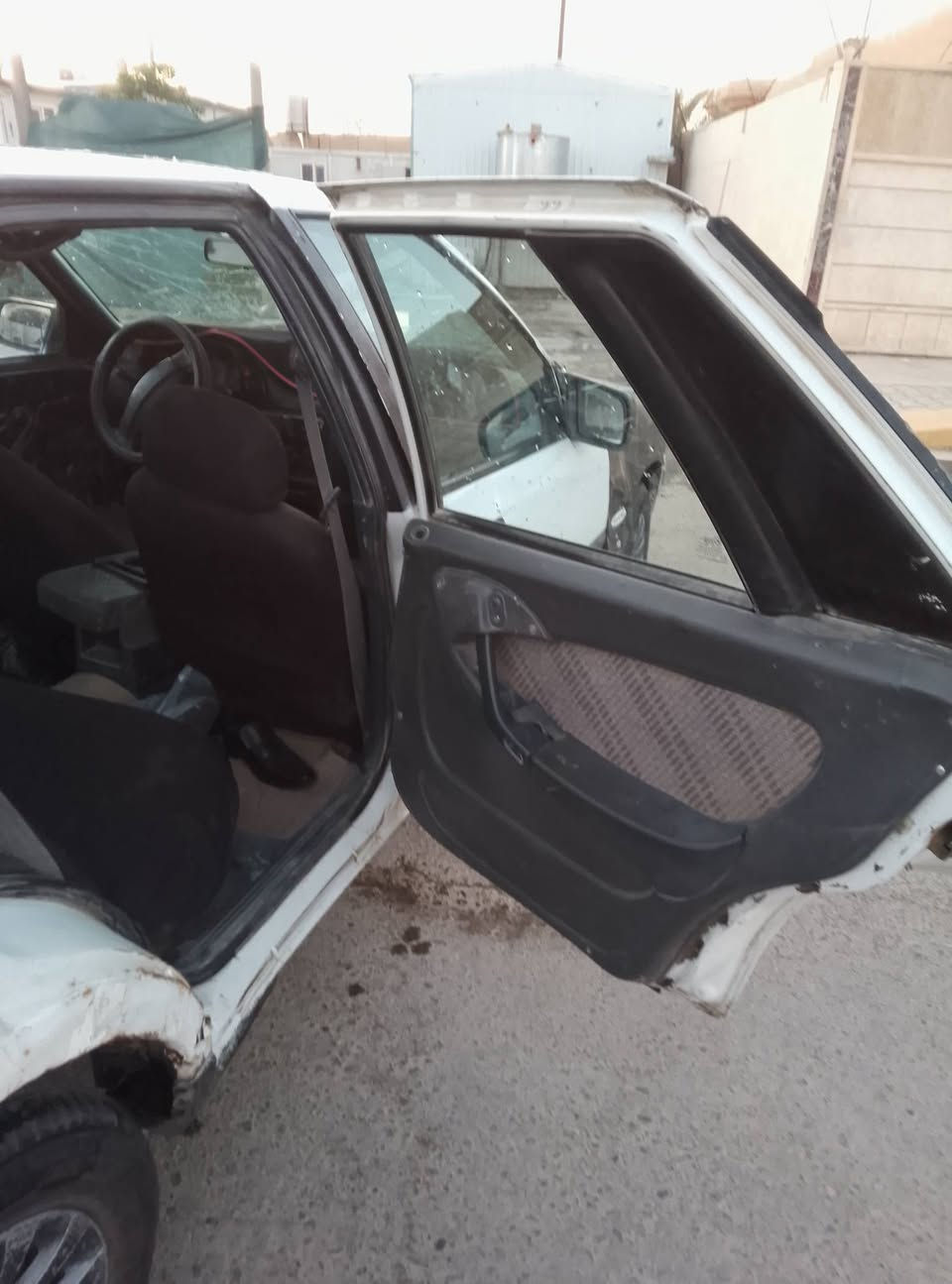 السلام عليكم سياره دايو اسبرو للبيع صاحب الوكالة في ربيضه وكتله عامه تريد ابيعك حبل هم يرهم السعر 10 ورقات وبيها مجال رقمي *********** سياره سلف واحد تشتغل بيع مستعجل
