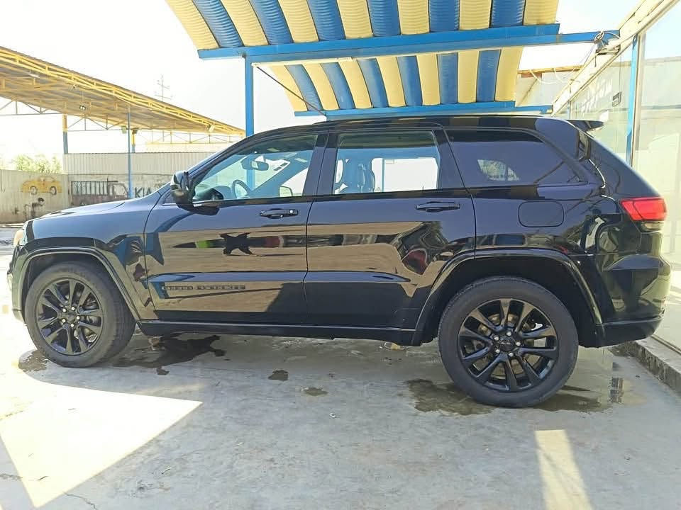 جيب كراند شيروكي
موديل 2019

امريكي 6/3600  سلندر 

حادث جاملغ وبنيد 

مواصفات

دفع رباعي 

فتحة سلايد

كشنات ستيرن تدفئة

رادار خلفي 

تشغيل عن بعد 

جنطة كهرباء 

بصمة ابواب 

انضمة قيادة / سبورت_ ايكو _نورمار

اوتو ستوب

مانع انزلاق

مكان بغداد 

سعر 190 وبيها مجال 

هاتف / ***********

