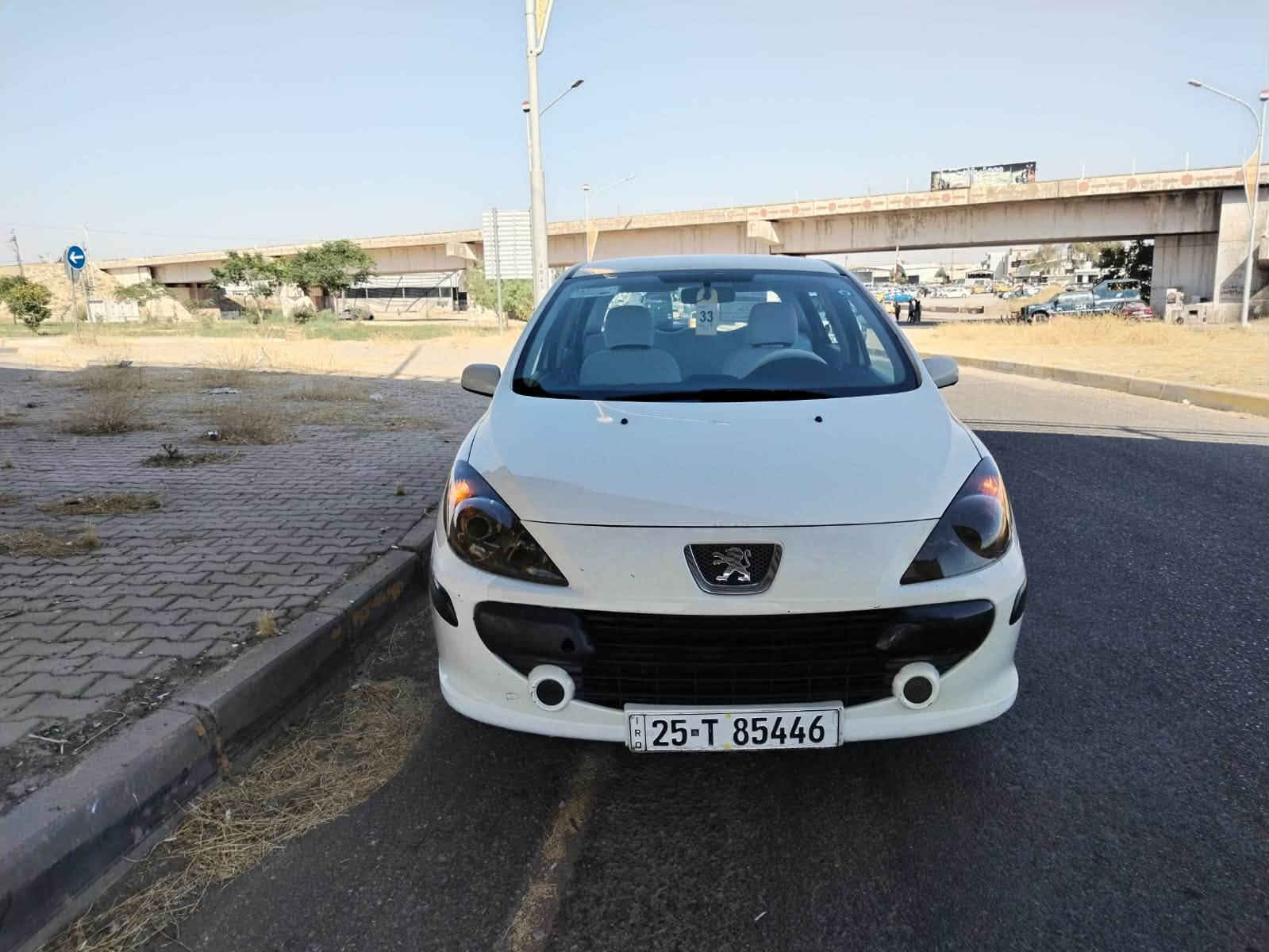 بيجو فرنسي حجم 307موديل 2006
سنوية لغاية 2030 رقم ألماني جديد
بطاقة بانزين
تخم تايرات
باتري جديد
كير محرك زين
ضررها بابين قليل بدون داوخل
شاشة ايبات
تبريد تدفئة
كركوك ***********
