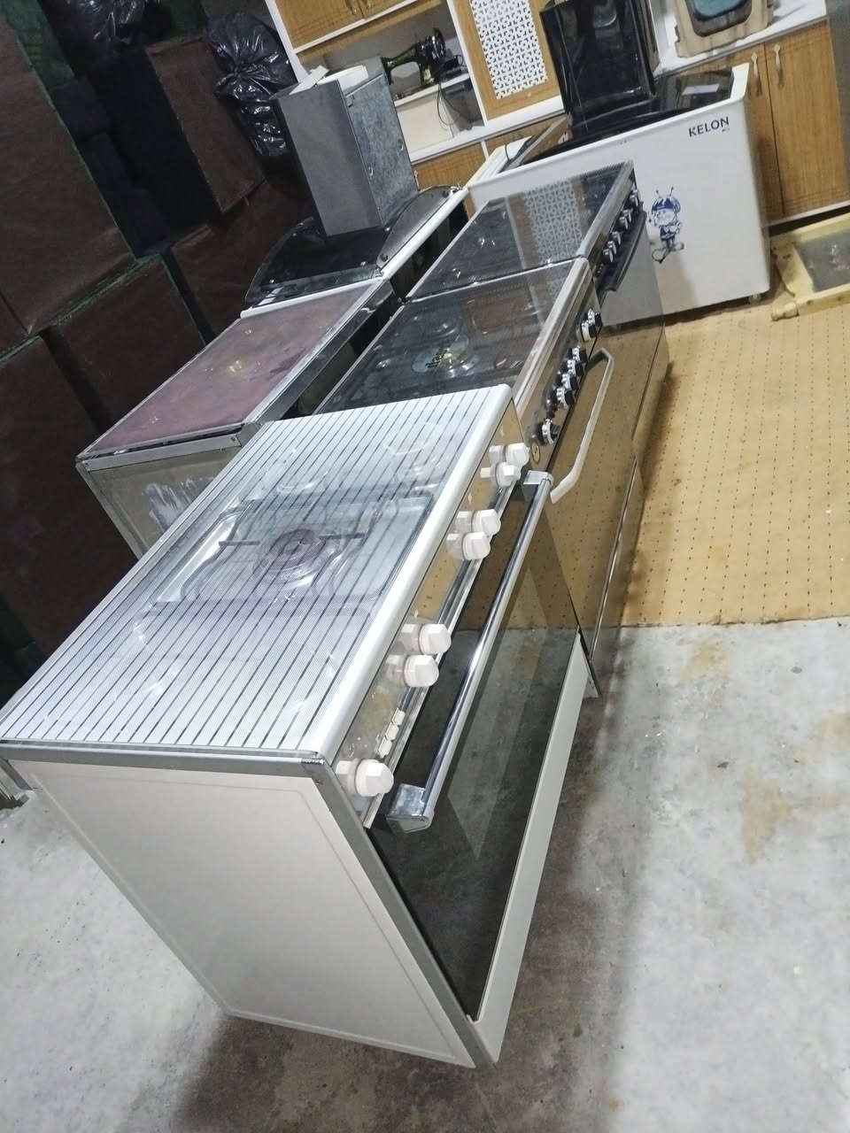 معرض البركه
يوجد لدينا غراض منزليه شرط النظافه والظمان 
كاني كرده شارع مستشفى شهيد جزى ***********
