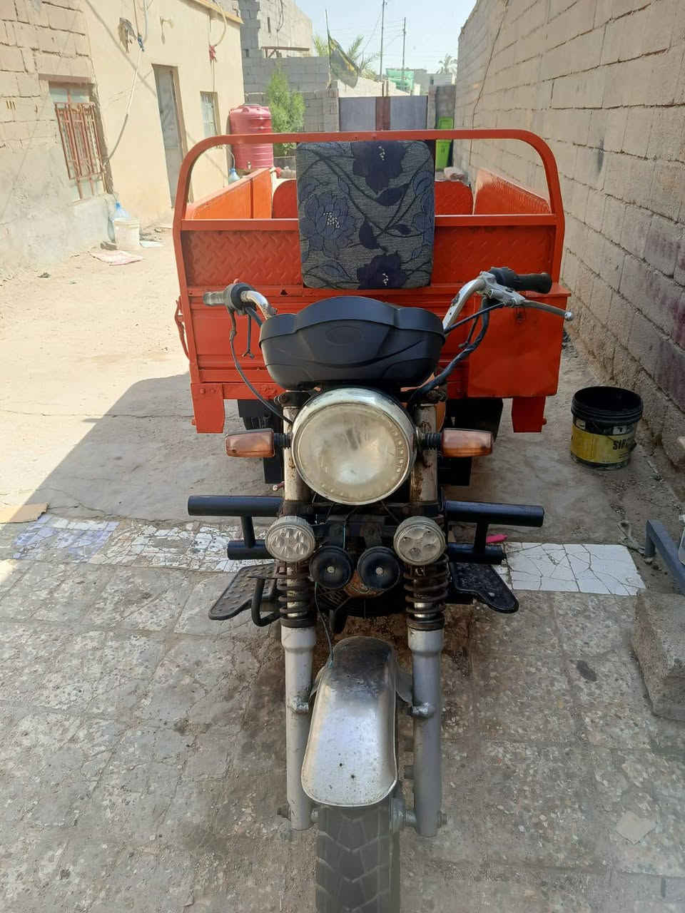 ياالله السلام عليكم شباب ستوته نيفان للبيع اوراق اصولي بسمي مديل 2019 مكفولة كفاله عامه من شاصي وبدي وركبه مكينه مابيه شي كهربائيات شقاله بيه سايد بريك جكات بلبدي بيه مروحيه بيه شقاله ستوته حلوه ونضيفه مالت جناي سعر مليون وسبعميه وخمسين 1,750 العنوان البصره الهارثه رقم الهاتف ***********
