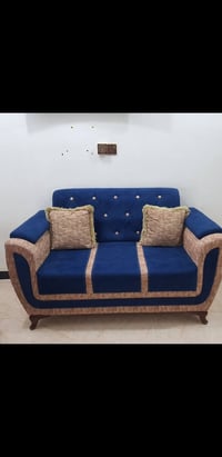 تخم • ٤ قطع • ٢ كبار