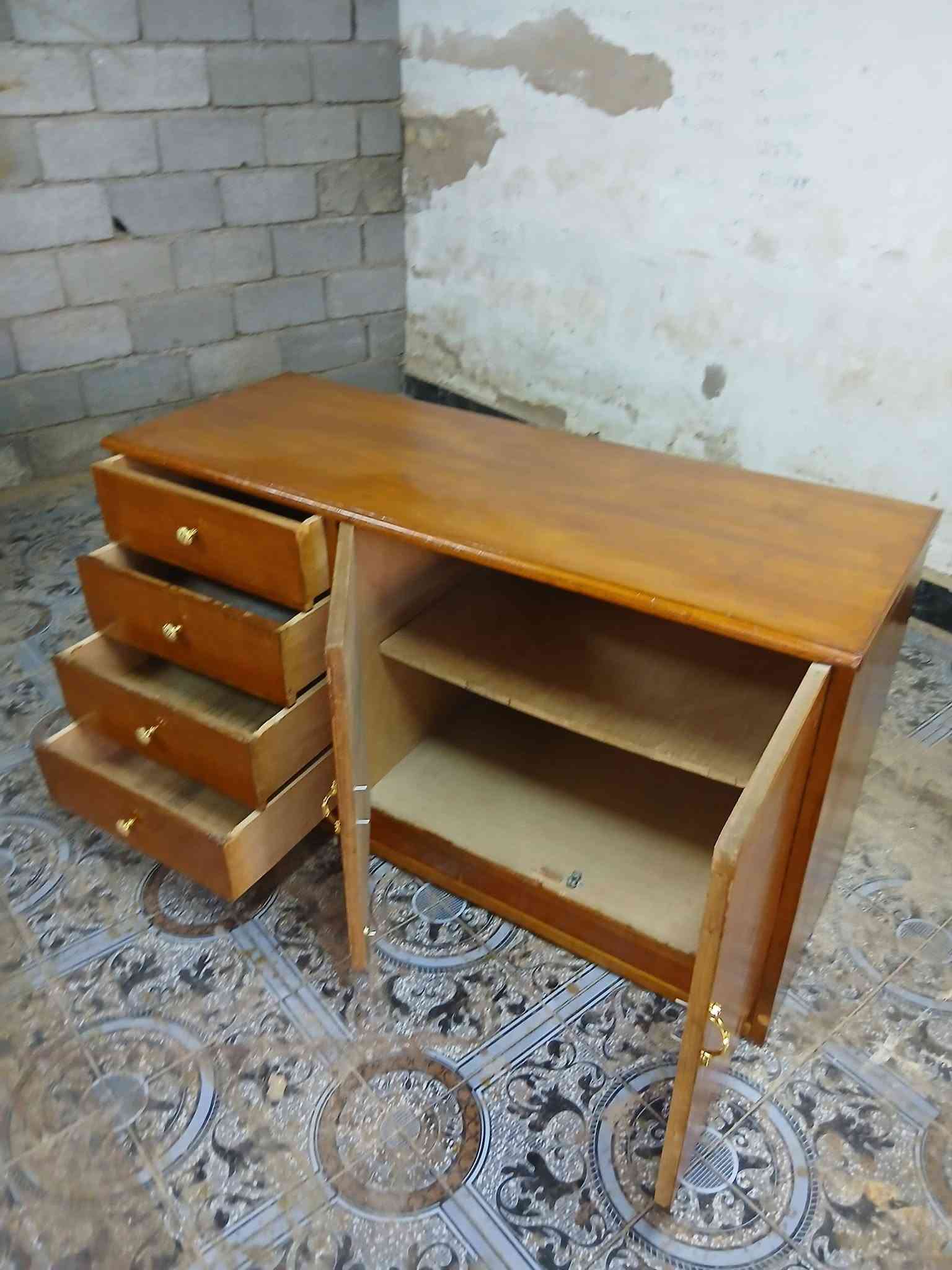 مستعملة • نظيفة جداً • بغداد
