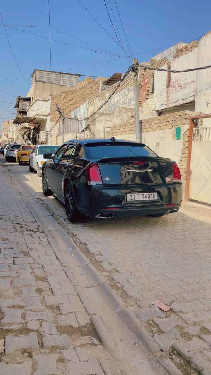 السلام عليكم
اوباما 300s فورويل ملغي 
سياره إس بدون فتحه 
موديل ٢٠١٦ بغداد بسمي سنويه جديده
سياره مال بيت مامشتغله خط 
حادثها هلال جاملغ الخلف السايق وبيها بارد ثلاث أصابع قبغ الجنطه
كشنات حضن
دمام 

كير مكينه شركه ماملعوب بيها 
صدر امامي خلفي جديد
تخم تاير جديد 
سياره خير من الله مال جناي 
السعر 180 بيها مجال قليل 
متصرف عليها الف 
ممتواجد فيس بك
رقمي *********** ابو ياسر
