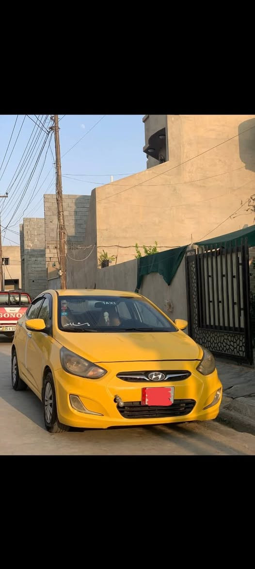 اكسنت ٢٠١٣
رقم بغداد انكليزي
بطاقة بانزين
شركة عامة
كير محرك جديد
ماطور ستيرن حاوية جديد
شاشة ايباد 
تبريد شغال
بطارية وتايرات بحالة ممتازة
(سيارة شرط ماتدك دوانز)
بدون حادث بدون تبديل اي قطعة فقط تصفيات
سنوية بسمي تحويل ثاني يوم
*********** واتساب
