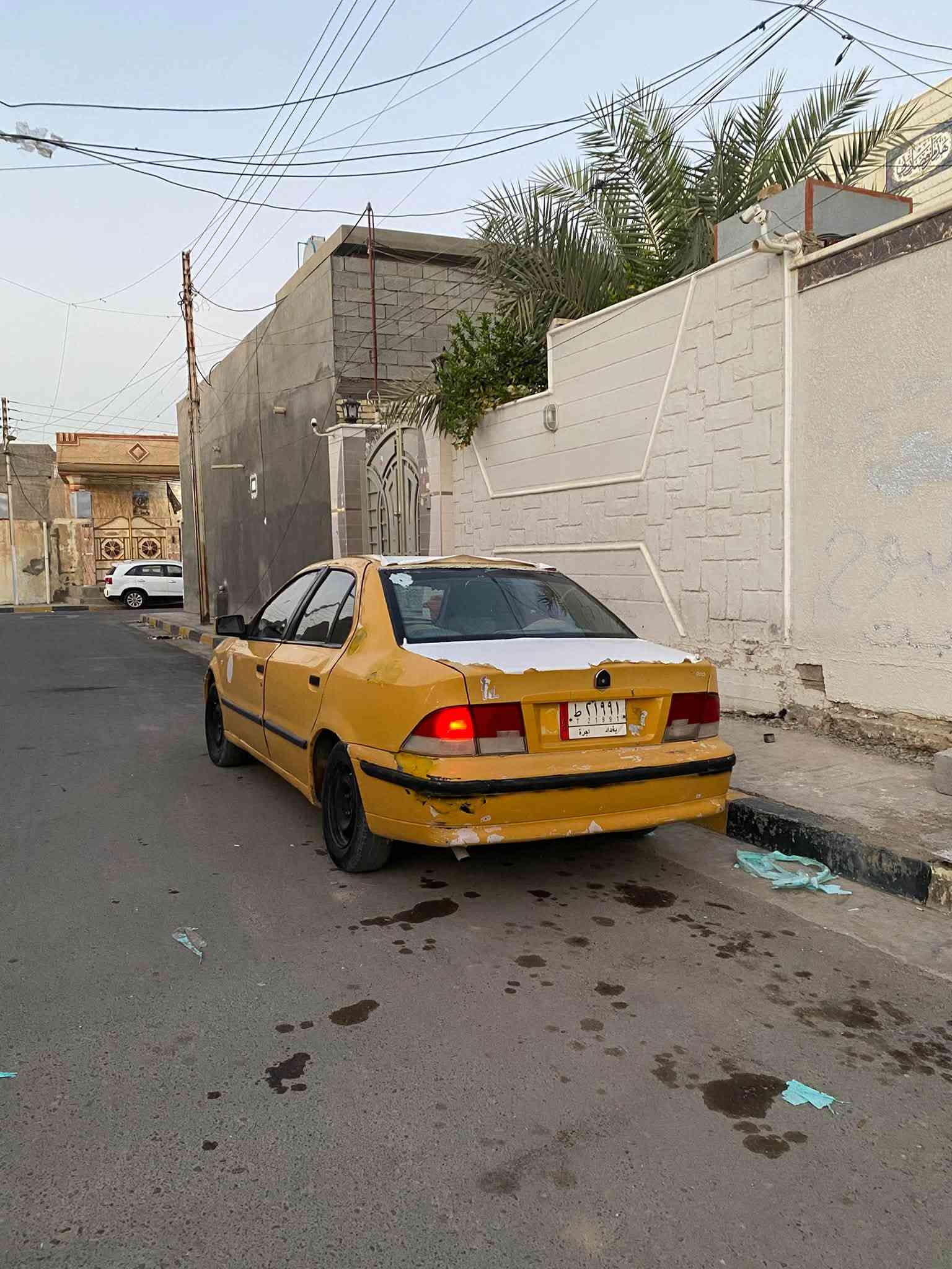 بيع أو مراوس حسب القناعه
سمند ٢٠١٠ رقم بغداد الماني 
مكينه كير جدد 
بلكات نوزلات جدد 
صدر امامي جديد خلفي نص عمر
تبريد عاطل 
السعر ١٧ وبيها مجال قليل 
***********
