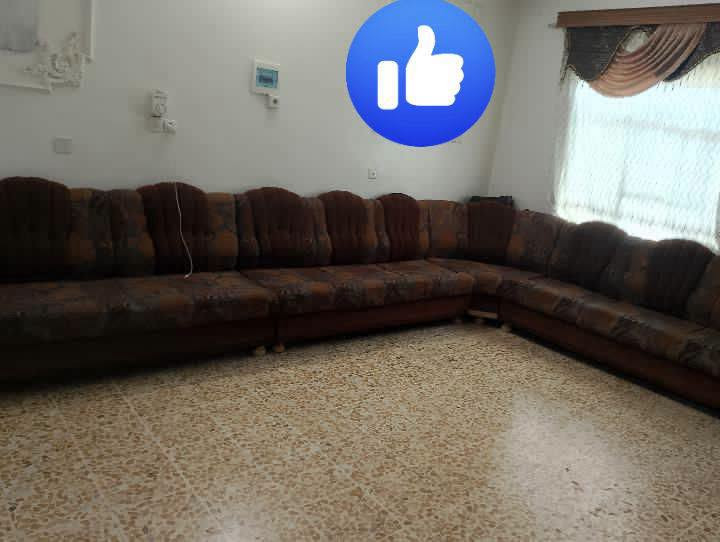 تخم ديوان للبيع  داخل موصل قياس اكثر من 16 متر بيه 3 زواية سعره 325 الف مع التوصيل داخل موصل  للاستفسار الاتصال على الارقام التاليه 
***********
***********
التخم موجود  داخل ساده بعويزه

