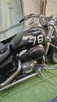 (السلام عليكم) Honda shadow  400 cc✅️ المحرك شغال و مفول✅️ الكابريتر ن...