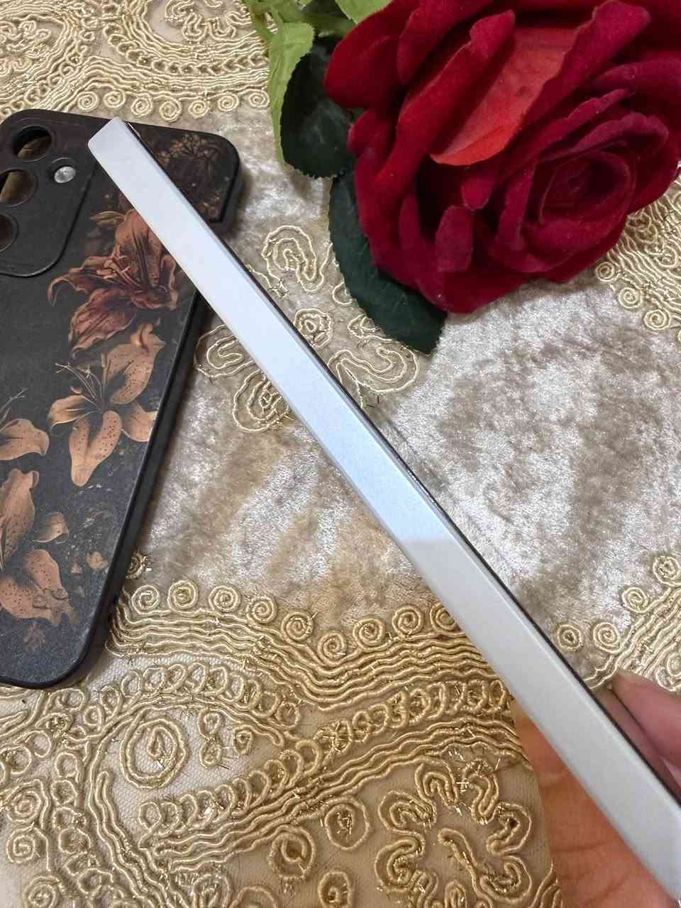 السلام عليكم a35 5g مكفول من الزلغ تاخذه من البيت جهاز مواصفاته معروفه ذاكره 128  نضافه 100% حاله حال الجديد 
ملحقات لاصق حمايه و كفرات نسائية و كارتونه 
مكاني بغداد الحرية
السعر/ ٢٥٠
***********
