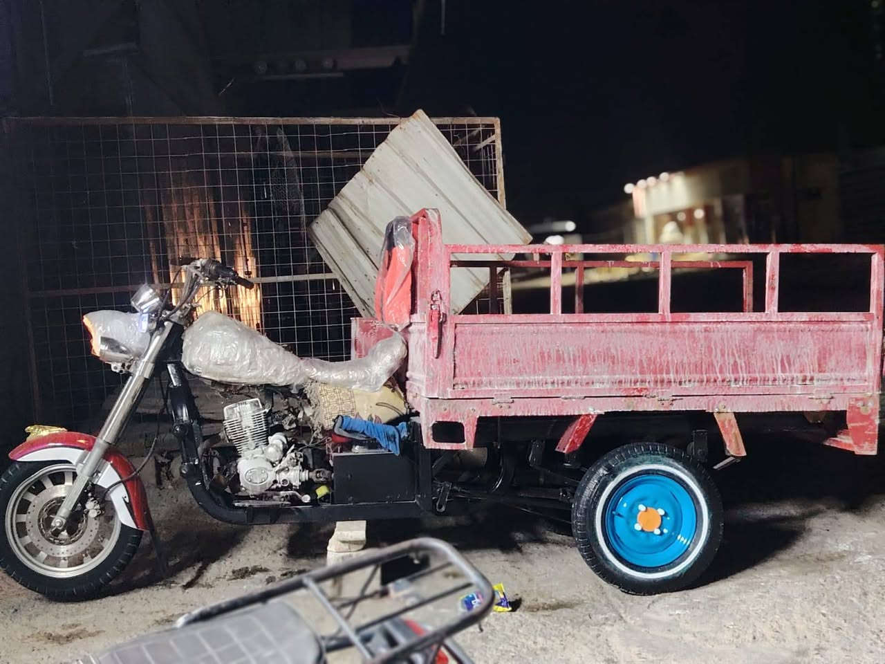 السلام عليكم ستوته البيع اوراق بسمي وكيل جبرين شاصي مكفول مديل 18شاصي بلادي بدي نضيف مكان نجف كوفه شارع المعمل اوراقه بلجيس سعر 1400وبيه مجال***********

