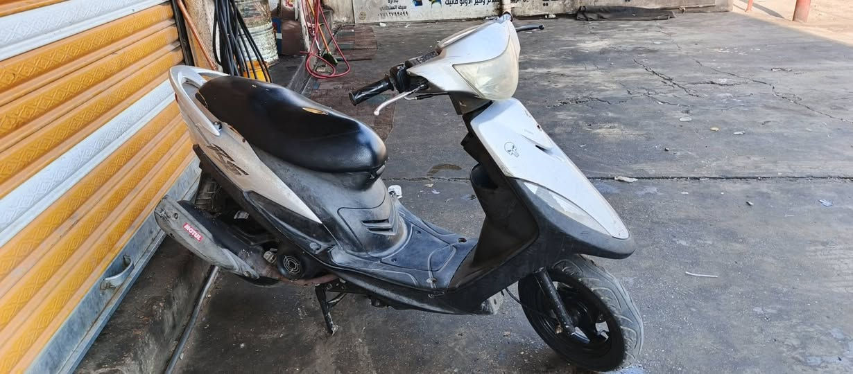 ماكس مكفوله مكينه دراجه مختومه ختم واحد بلادي سعر 650رقم تواصل *********** مكان لامين ثانيه قرب مطعم رياضي
