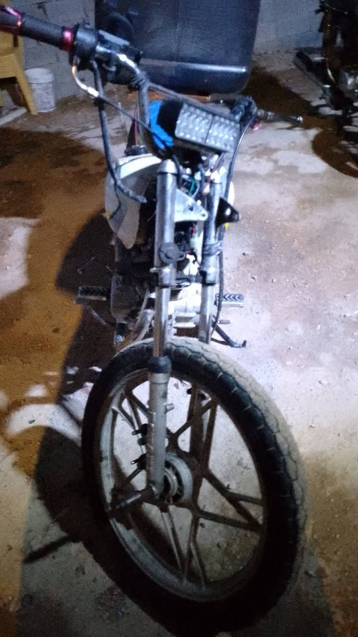 اسلام عليكم سونك لبيع اوراق كامله
سعر 400 بيه مجال حك جيه مكاني البياع متوازي عل بيع 
***********
