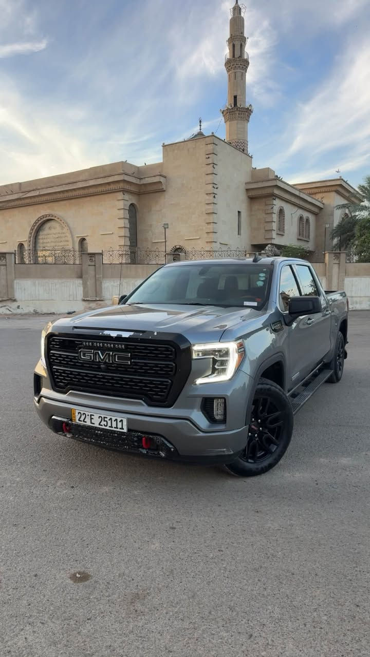 سييرا Elevation • V8 ٥٣٠٠ • ١١٣ الف