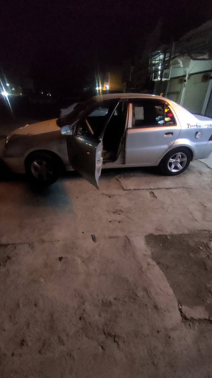 السلام عليكم sk
اصل موديل 13
لون سلفر 
 بغداد رقم نكليزي  مسطره
سنويه 2030  هزه جديده 
ويل كب مسطره جديد بالكارتون 

طخم تاير جديد 

شاشه وكامره 

محرك وكير زينين عل فحص 

بيها صبغ حزام بيها مكانات ضررر جاملغ امامي وخلفي 

كزوز رياضي 

السياره عليها سستم كامل زينون  كهربايت شرط كلو شغل 

السعر 36 وبي مجال 

***********
