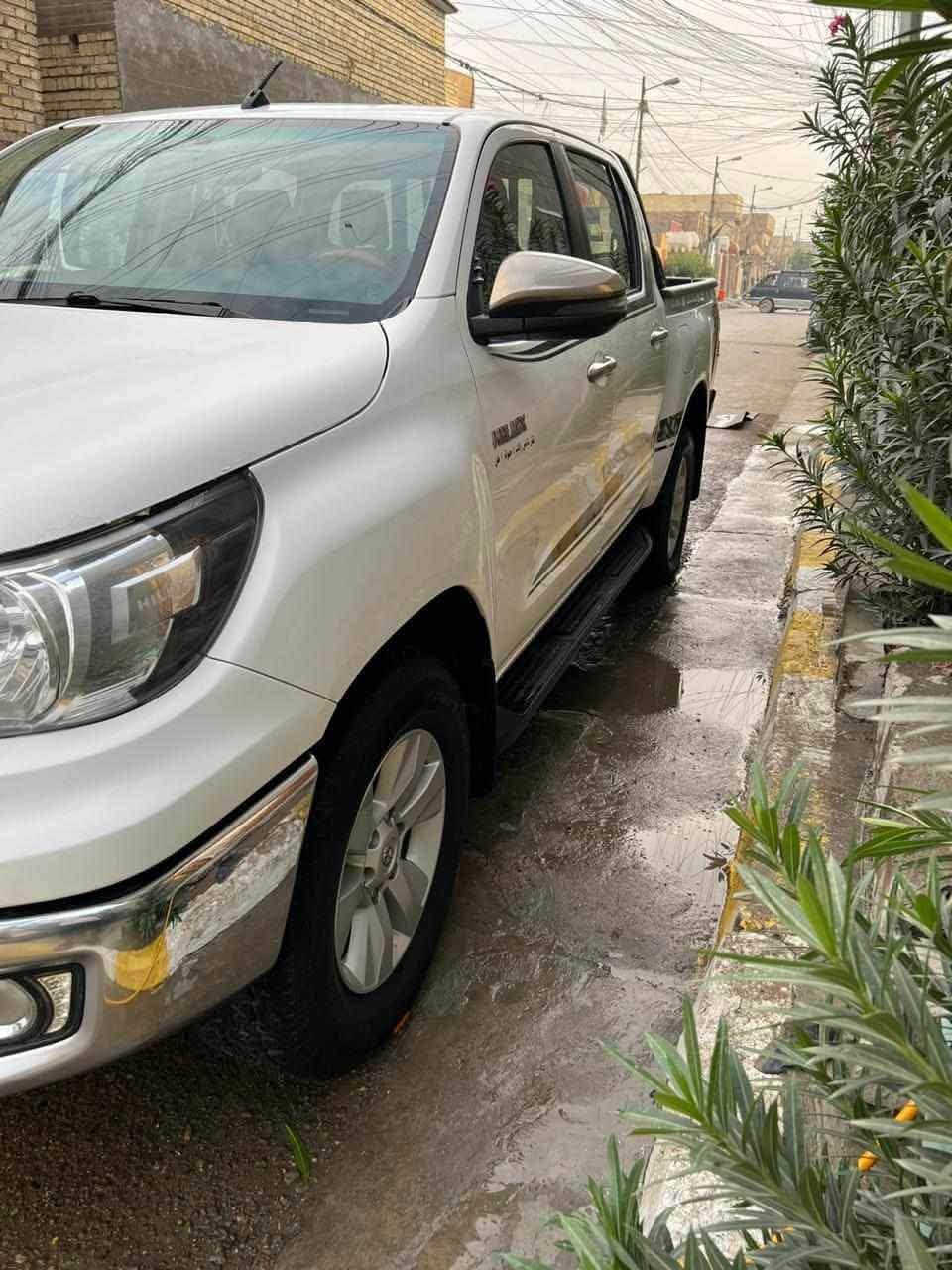 مديل 2018 فور ويل ساير كويتي اصلي ماشيه 125 رقم بغداد بسمي تحويل مباشر بيها بارد بخشم البنيد والباقي مكفول 
مكان السيارة بغداد  ٧٧١١٢٢١٠٩٠
